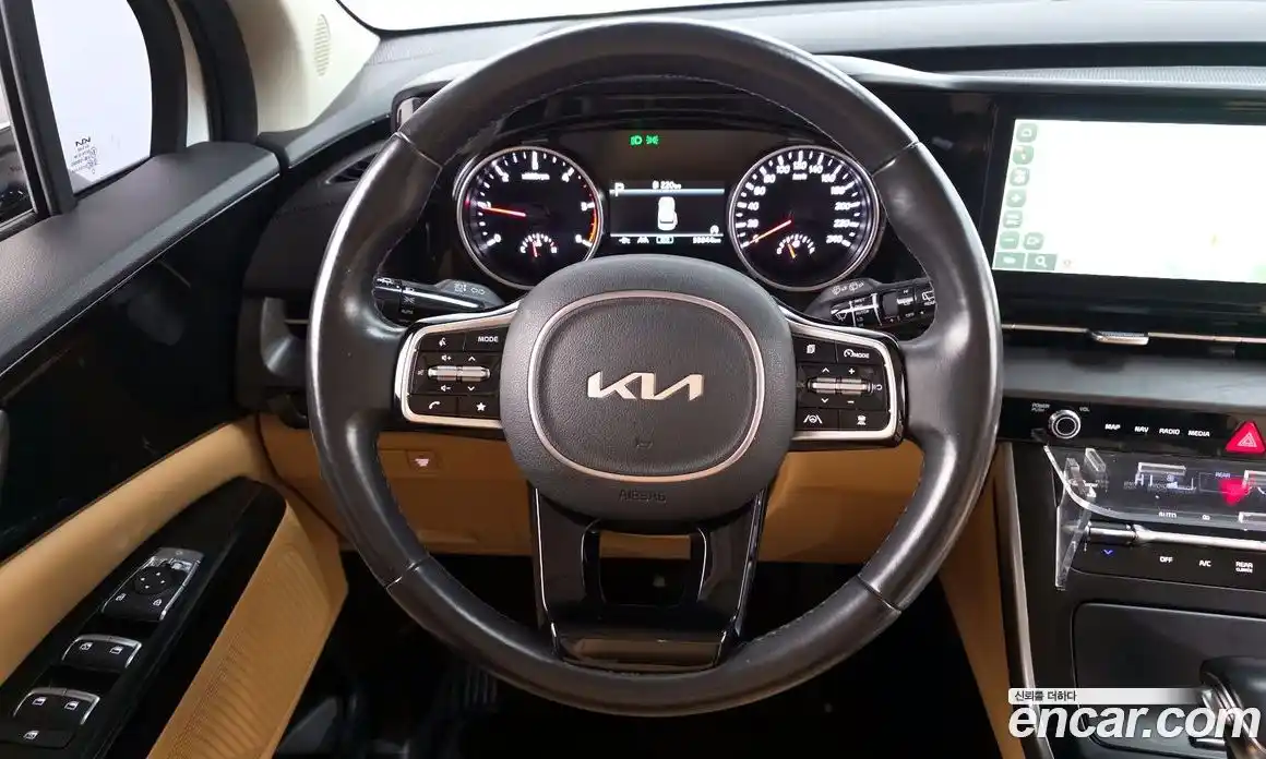 Kia Canival 2022 2.2 Автомат в Москве № 102509, фото 15