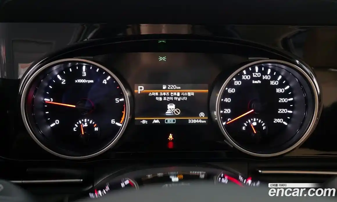 Kia Canival 2022 2.2 Автомат в Москве № 102509, фото 10