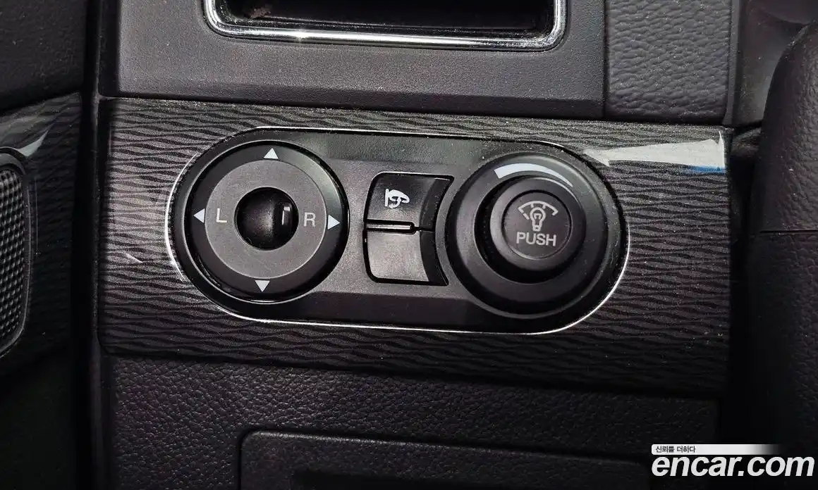 Chevrolet Captiva 2013 2.0 Автомат в Москве № 103442, фото 17