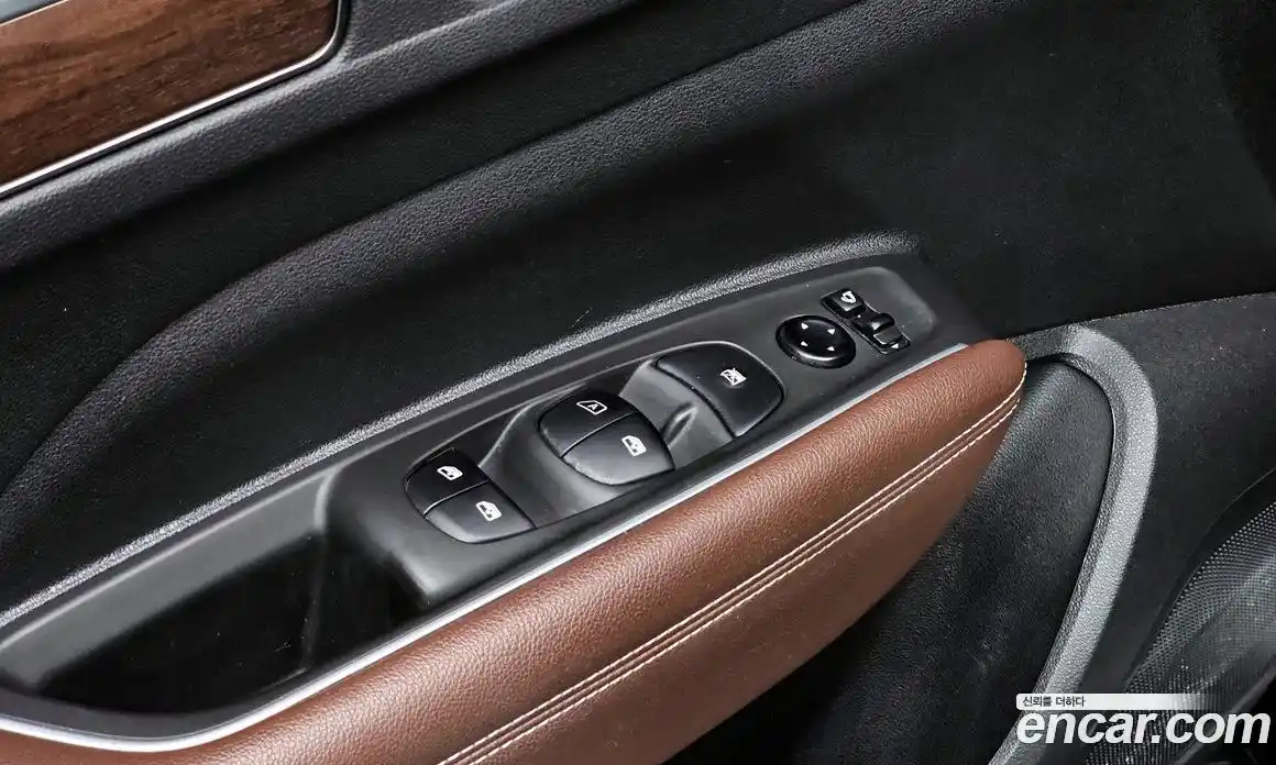 Renault QM6 2020 2.0 Автомат в Москве № 107085, фото 2