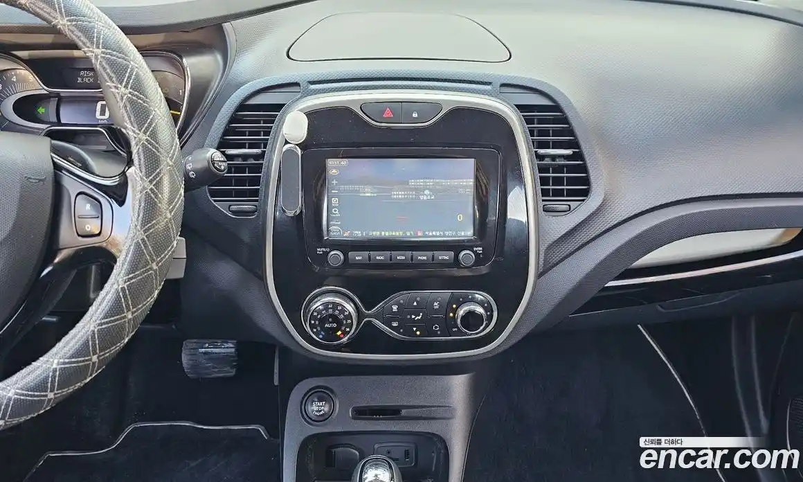 Renault QM3 2014 1.5 Автомат в Москве № 107274, фото 18