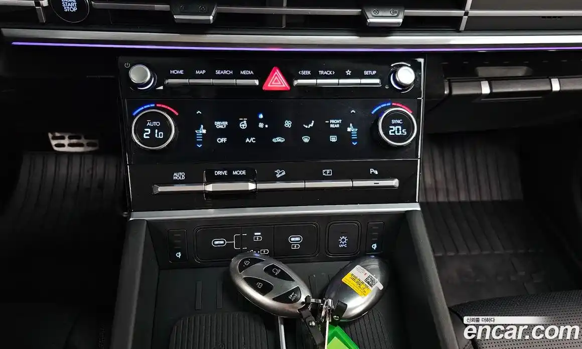 Hyundai Santa Fe 2024 1.6 Автомат в Москве № 107607, фото 13