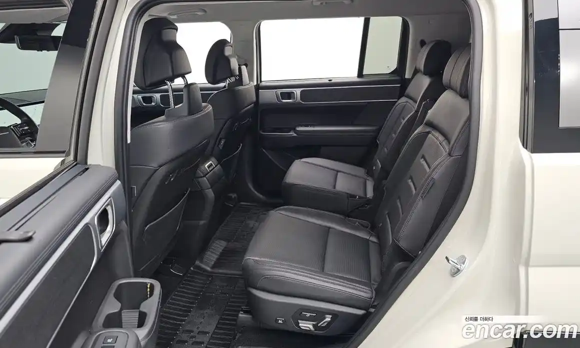 Hyundai Santa Fe 2024 1.6 Автомат в Москве № 107607, фото 9