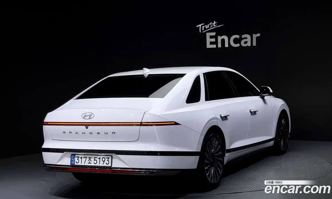 Hyundai Grandeur 2023 2.5 Автомат в Москве № 107833, фото 14