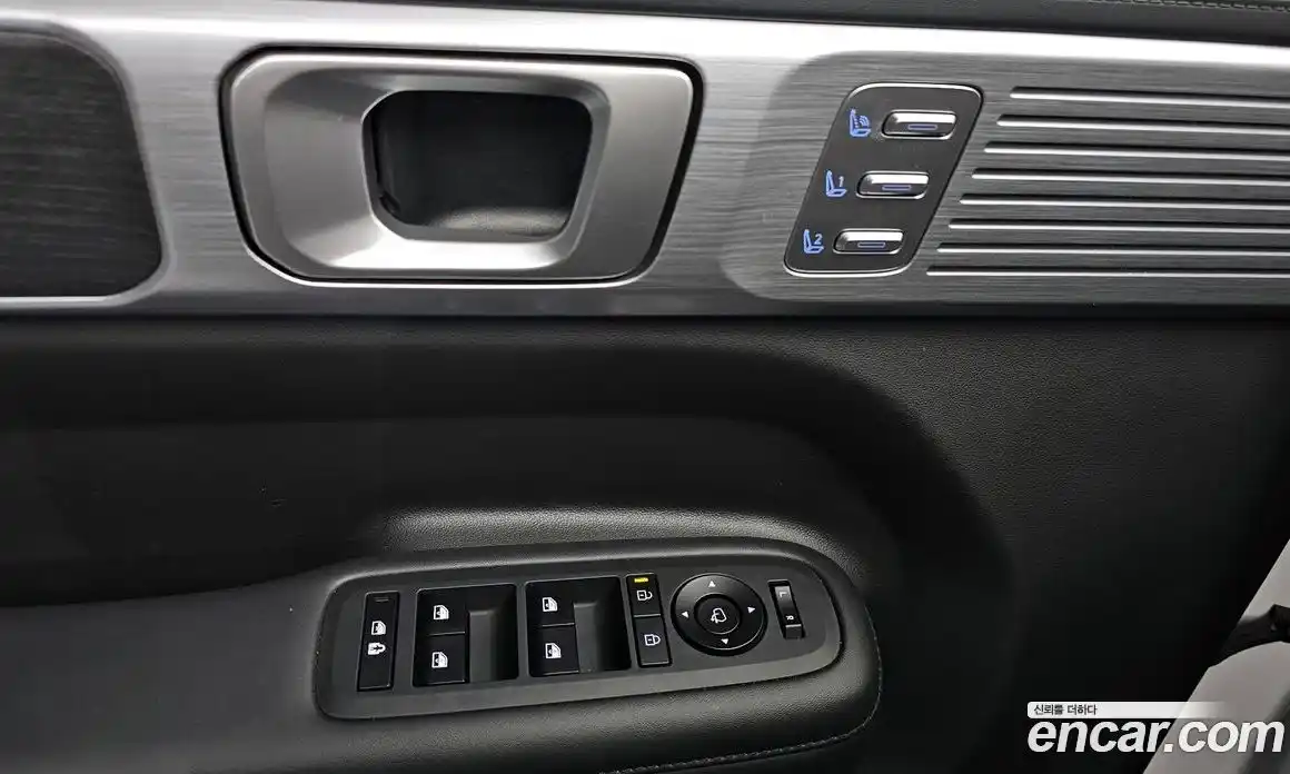 Hyundai Santa Fe 2024 1.6 Автомат в Москве № 110889, фото 12