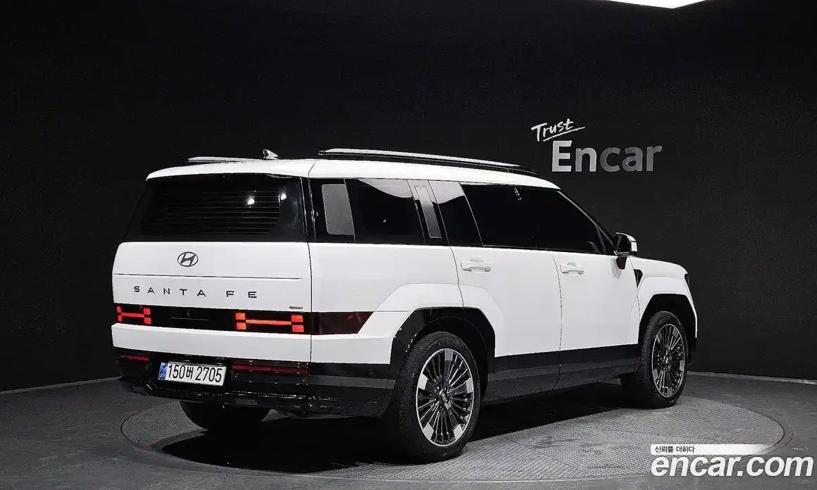 Hyundai Santa Fe 2024 1.6 Автомат в Москве № 110889, фото 2