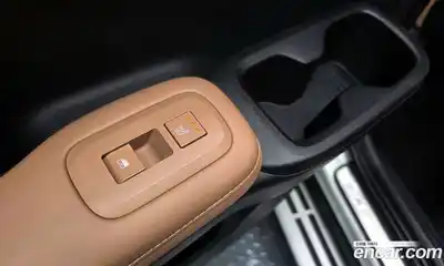 Hyundai Santa Fe 2024 2.5 Автомат в Москве № 113724, миниатюра 5