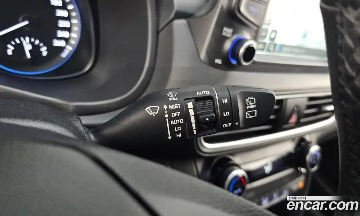 Hyundai Kona 2018 1.6 Автомат в Москве № 119616, фото 14