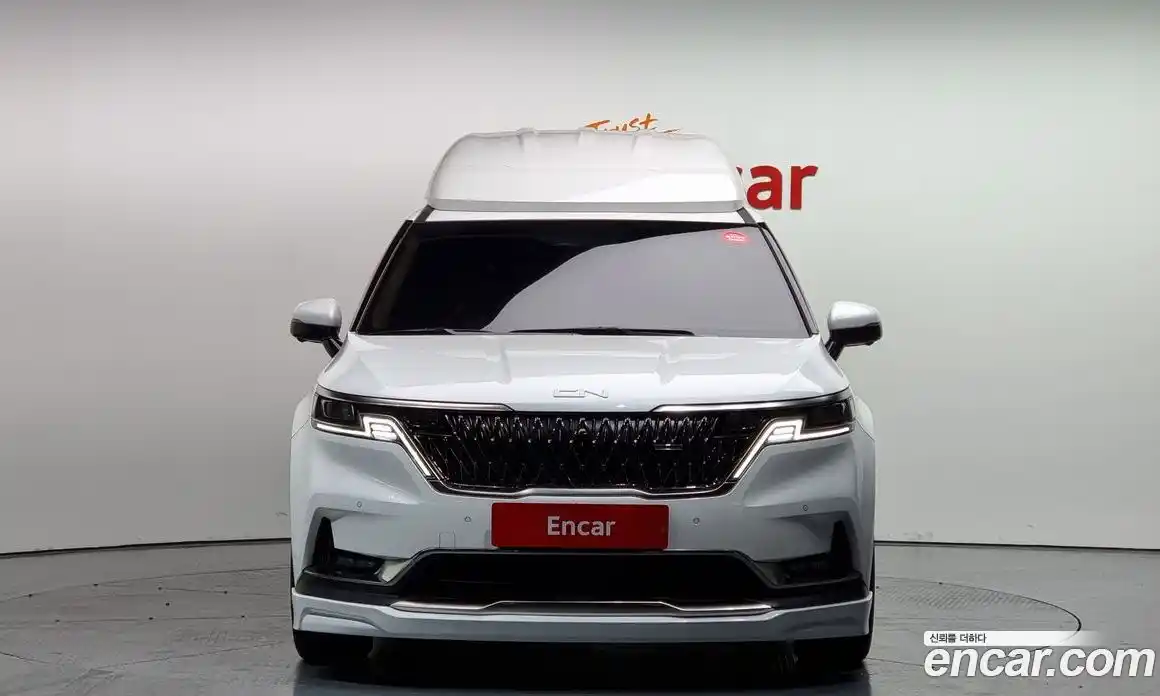 Kia Canival 2023 3.5 Автомат в Москве № 120330, фото 5