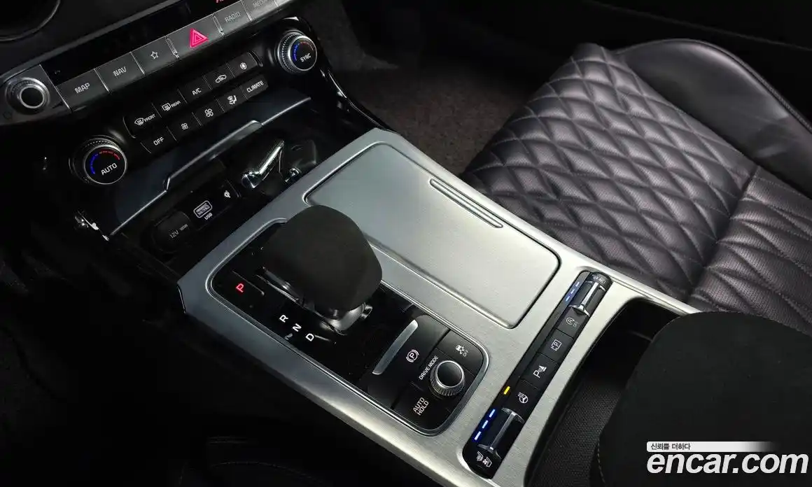 Kia Stinger 2021 3.3 Автомат в Москве № 121383, фото 8