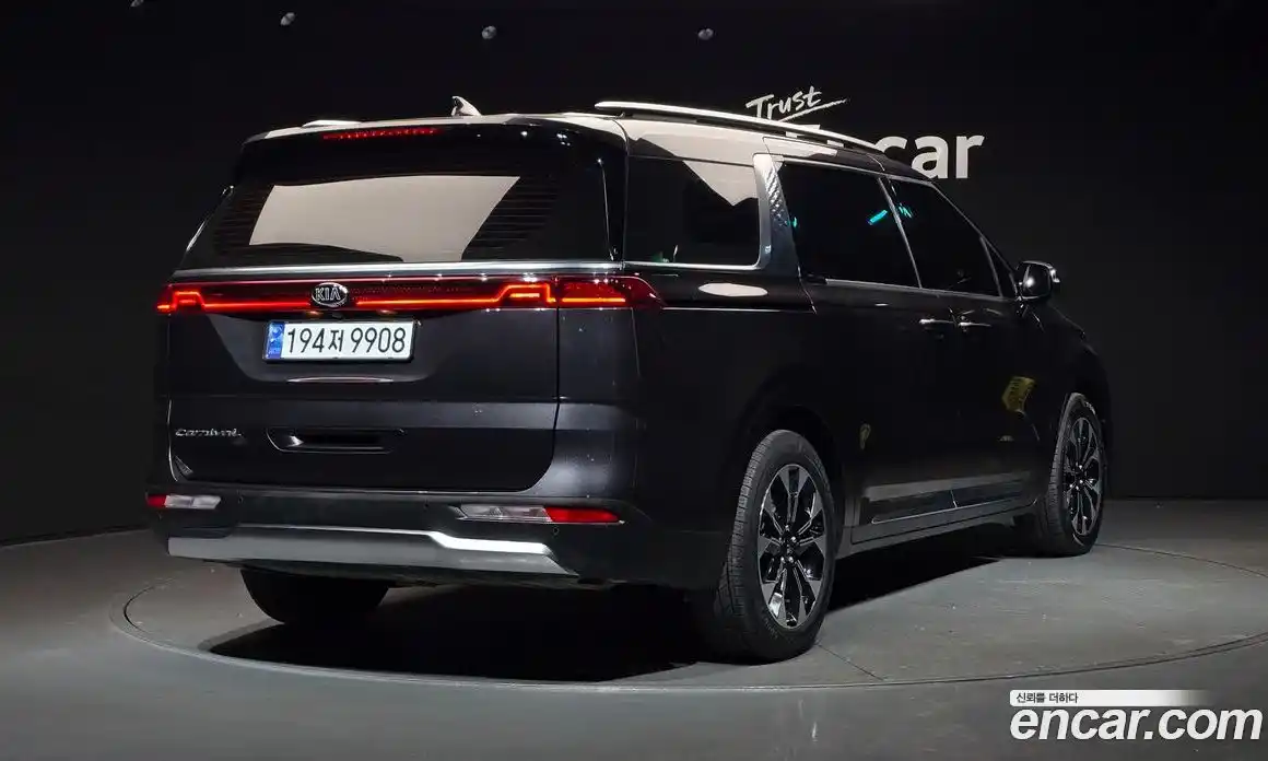 Kia Canival 2021 2.2 Автомат в Москве № 122370, фото 12