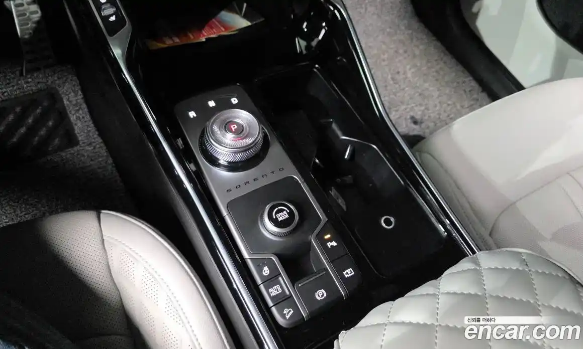 Kia Sorento 2025 1.6 Автомат в Москве № 123997, фото 3