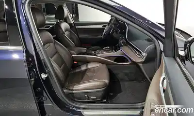 Hyundai Grandeur 2020 2.5 Автомат в Москве № 126424, миниатюра 9