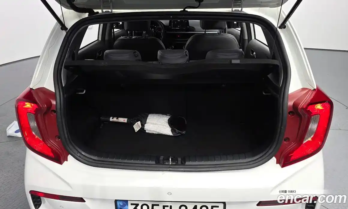 Kia Morning 2021 1.0 Автомат в Москве № 128441, фото 4