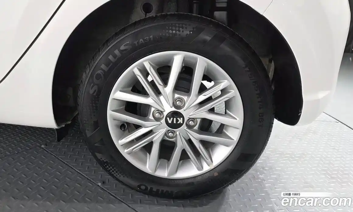 Kia Morning 2021 1.0 Автомат в Москве № 128441, фото 9