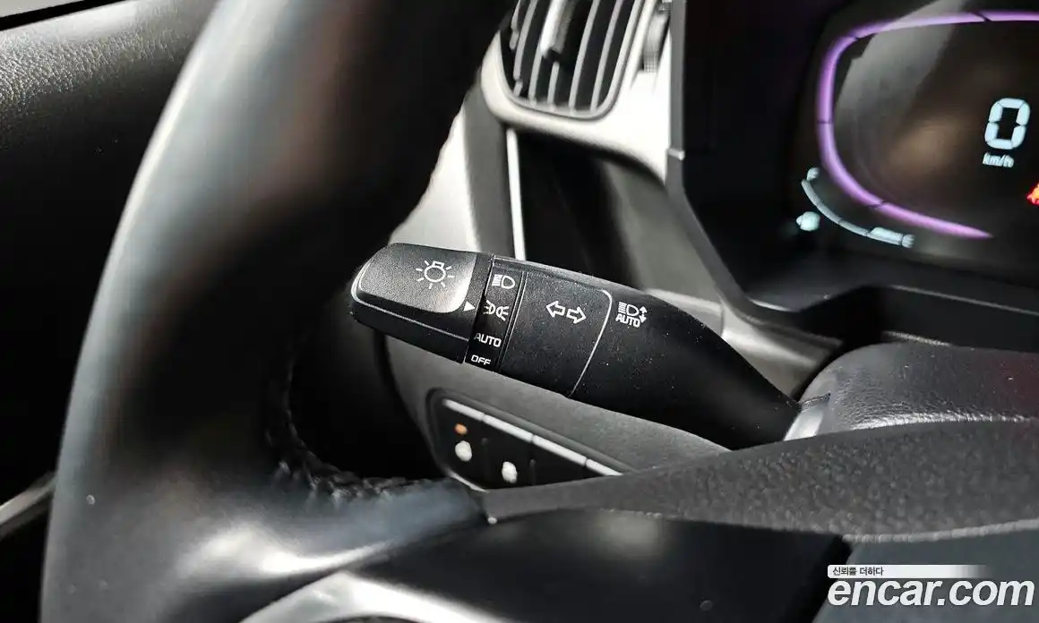 Kia Ray 2023 1.0 Автомат в Москве № 130125, фото 1