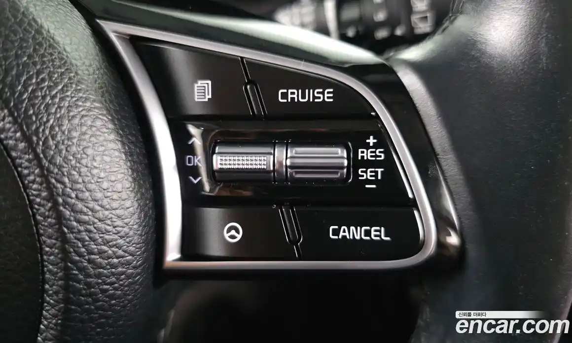 Kia Seltos 2022 1.6 Автомат в Москве № 132730, фото 2