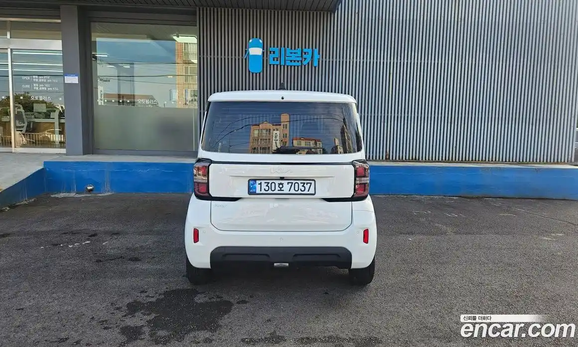 Kia Ray 2024 1.0 Автомат в Москве № 132778, фото 5