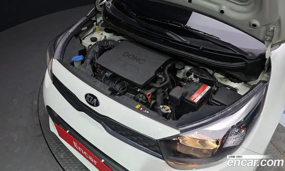 Kia Morning 2019 1.0 Автомат в Москве № 133193, фото 3