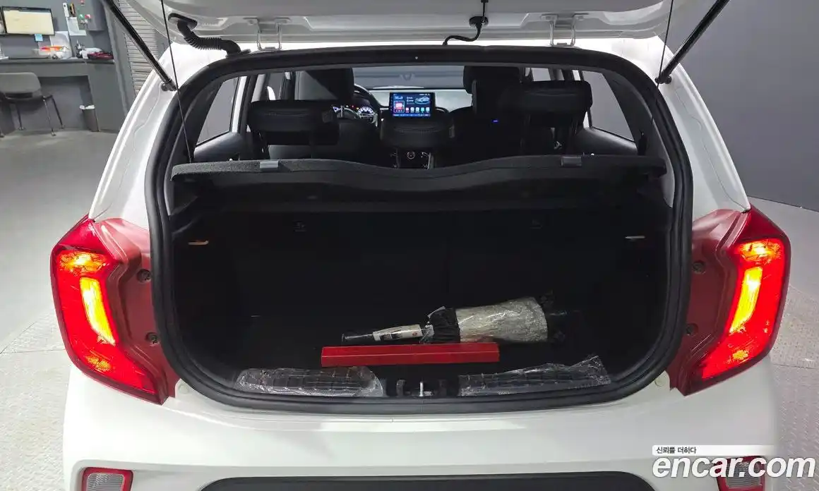 Kia Morning 2019 1.0 Автомат в Москве № 133193, фото 6