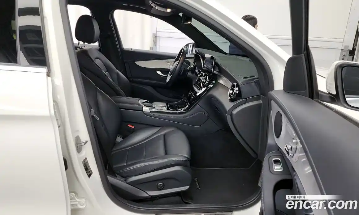 Mercedes-Benz GLC-Class 2021 1.9 Автомат в Москве № 138763, фото 7