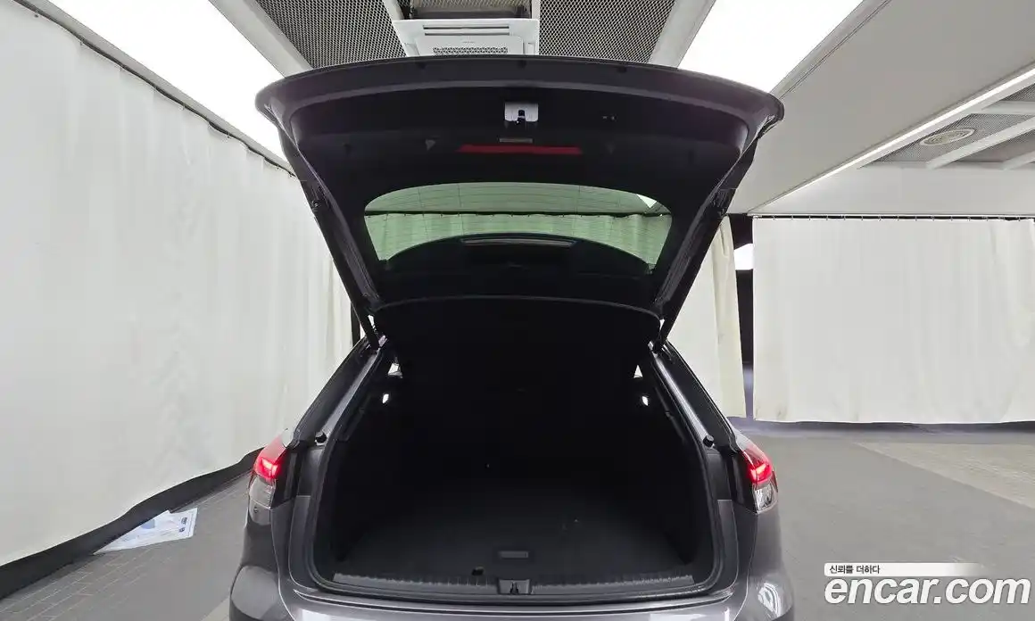 Audi Q4 e-tron 2023 0.2 Автомат в Москве № 139702, фото 4