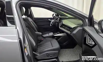 Audi Q4 e-tron 2023 0.2 Автомат в Москве № 139702, миниатюра 6