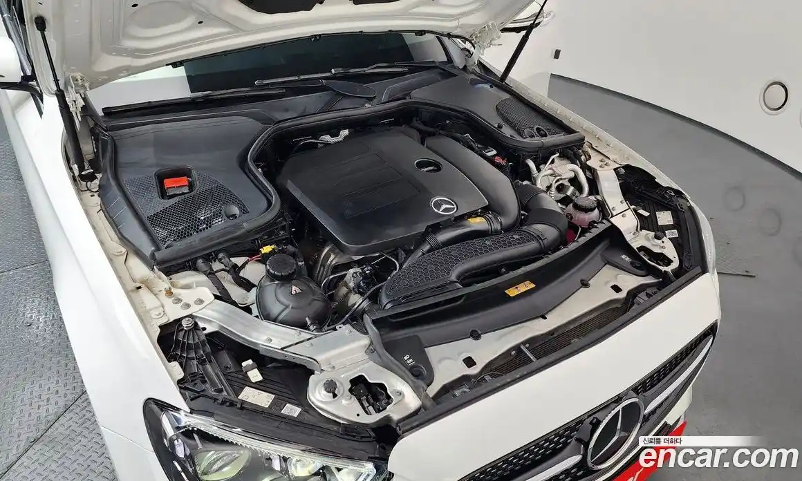 Mercedes-Benz E-Class 2022 2.0 Автомат в Москве № 141744, фото 13