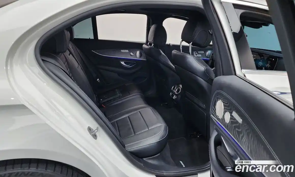 Mercedes-Benz E-Class 2022 2.0 Автомат в Москве № 141744, фото 18