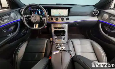 Mercedes-Benz E-Class 2022 2.0 Автомат в Москве № 141744, миниатюра 9