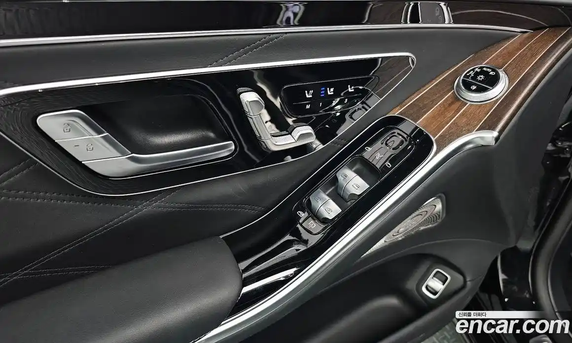 Mercedes-Benz S-Class 2022 4.0 Автомат в Москве № 141838, фото 1