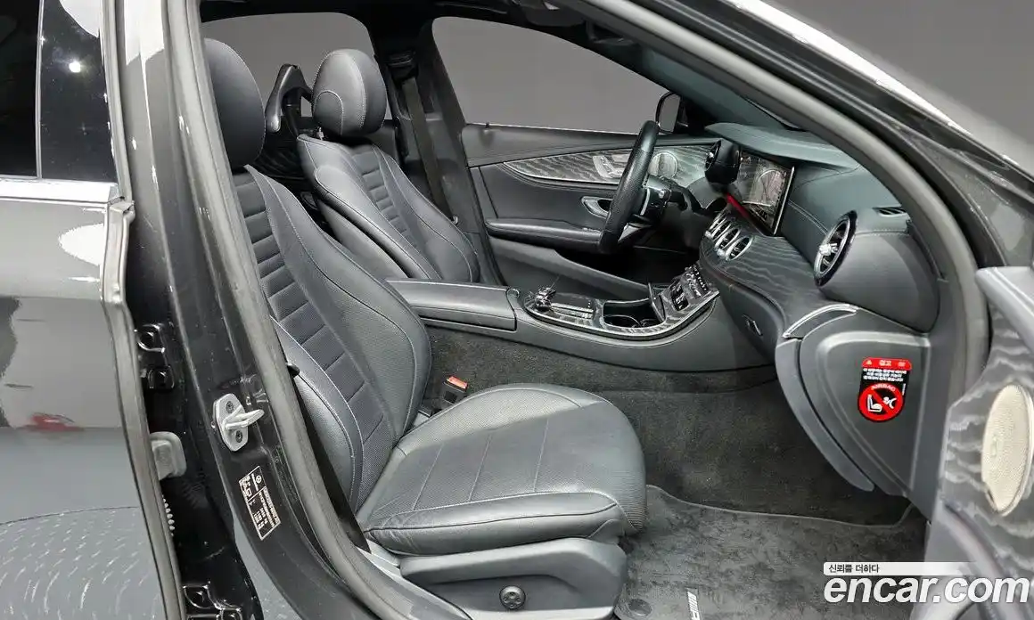 Mercedes-Benz E-Class 2022 2.0 Автомат в Москве № 142037, фото 17