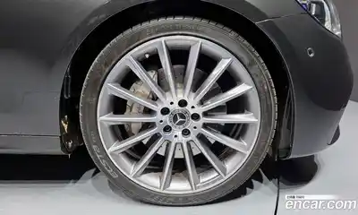 Mercedes-Benz E-Class 2022 2.0 Автомат в Москве № 142037, миниатюра 3