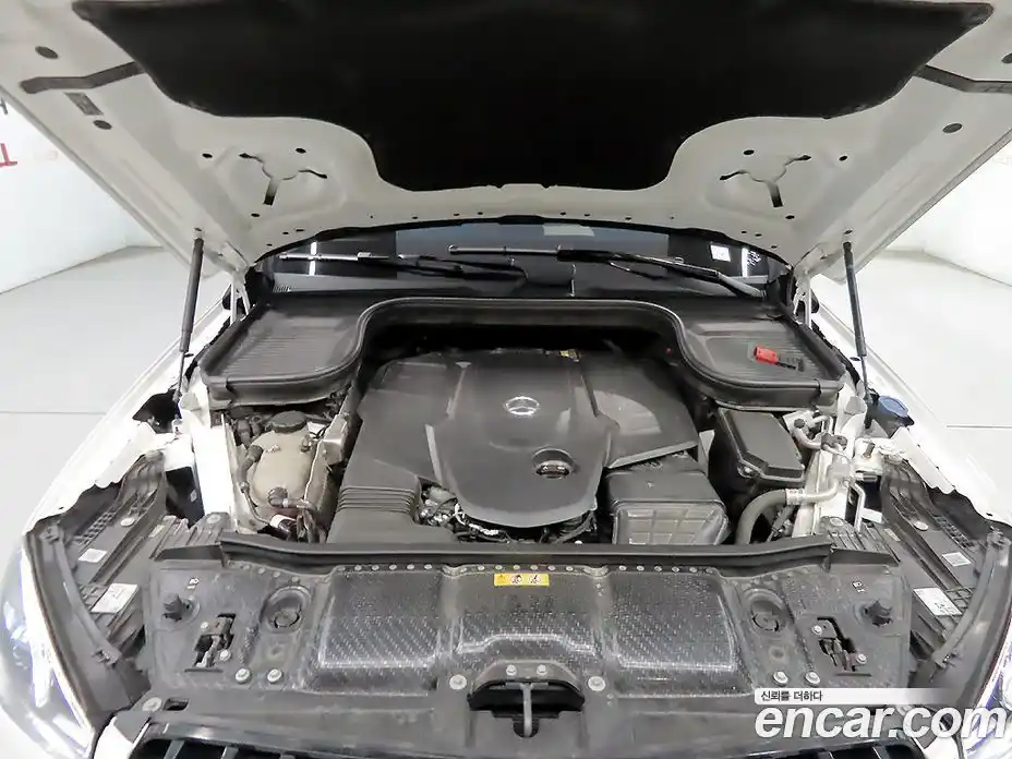 Mercedes-Benz GLE-Class 2023 3.0 Автомат в Москве № 142227, фото 6