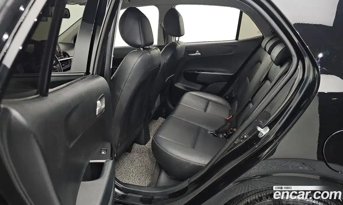 Kia Morning 2021 1.0 Автомат в Москве № 14544, фото 19