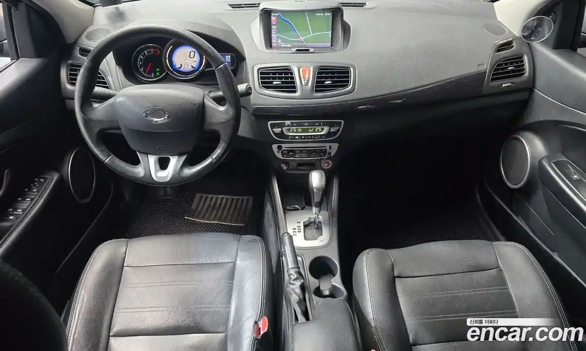 Renault SM3 2015 1.6 Автомат в Москве № 148255, фото 14