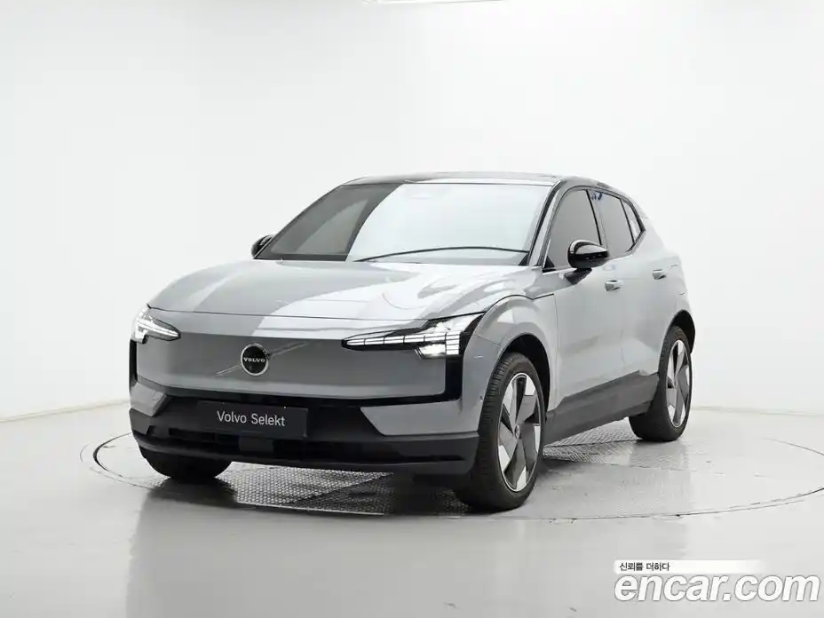 Volvo EX30 2025 0.2 Автомат в Москве № 153492, фото 1