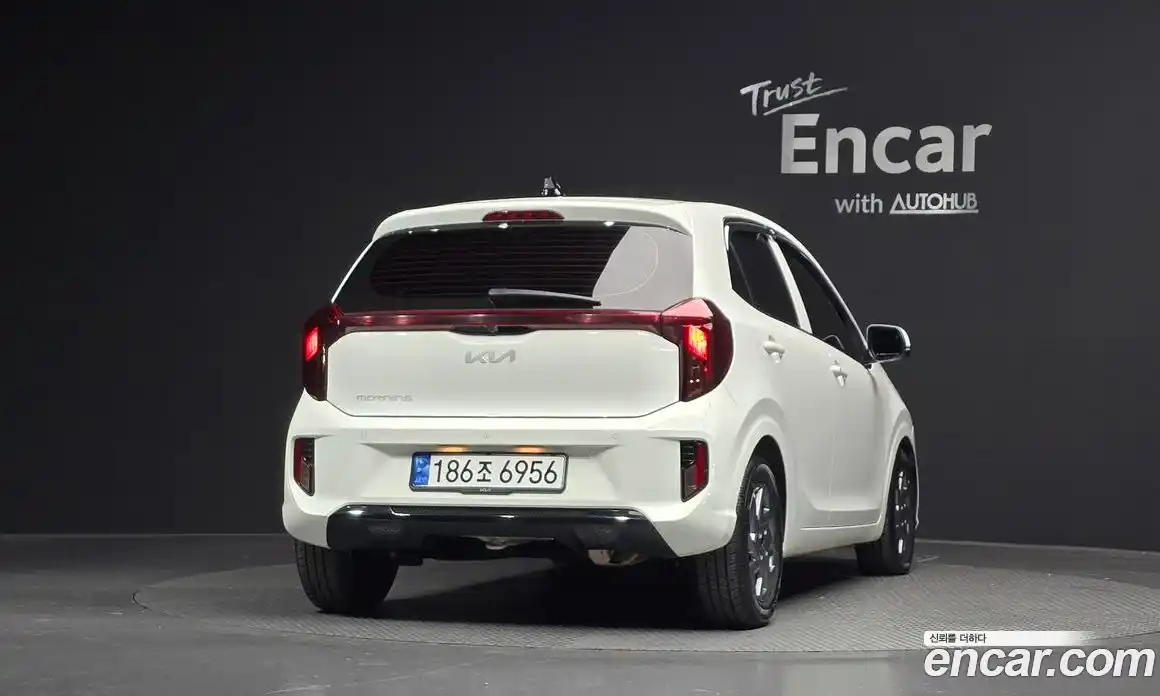 Kia Morning 2024 1.0 Автомат в Москве № 15372, фото 11