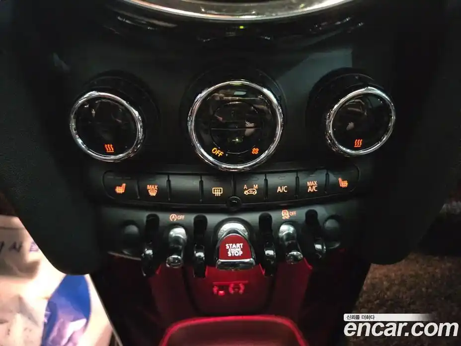 Mini Cooper 2015 1.5 Автомат в Москве № 154253, фото 13