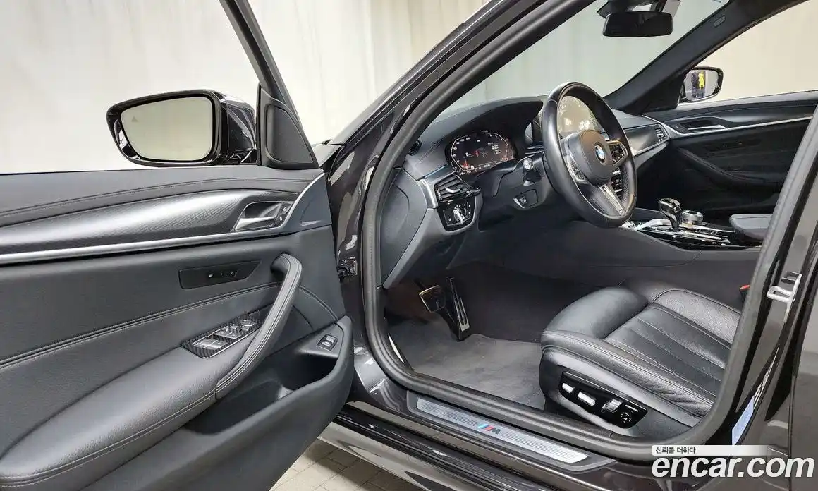 BMW 5-Series 2023 2.0 Автомат в Москве № 154762, фото 8