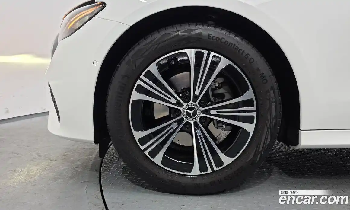 Mercedes-Benz E-Class 2026 2.0 Автомат в Москве № 160008, фото 12