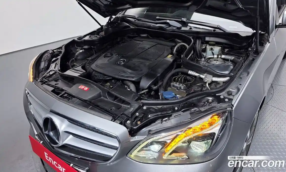 Mercedes-Benz E-Class 2014 3.5 Автомат в Москве № 161606, фото 1