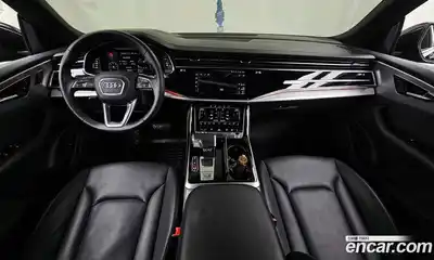 Audi Q8 2020 3.0 Автомат в Москве № 163532, миниатюра 2