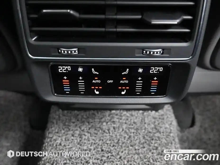 Audi Q8 2021 3.0 Автомат в Москве № 163983, фото 16