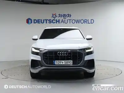 Audi Q8 2021 3.0 Автомат в Москве № 163983, миниатюра 3