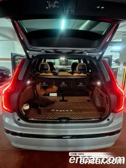 Volvo XC90 2024 2.0 Автомат в Москве № 164174, фото 15
