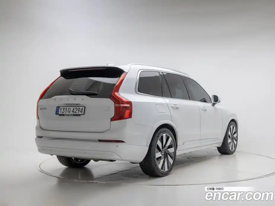 Volvo XC90 2024 2.0 Автомат в Москве № 164187, фото 4