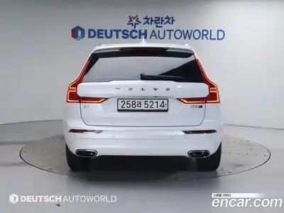 Volvo XC60 2020 2.0 Автомат в Москве № 164817, миниатюра 4