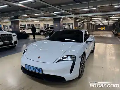 Porsche Taycan, 2024