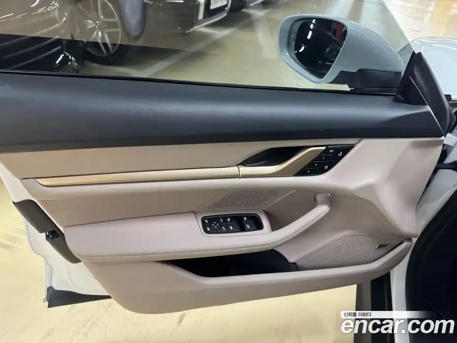 Porsche Taycan 2024 0.1 Автомат в Москве № 165108, фото 15